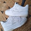 Sneaker in white