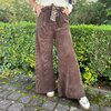 Veloure broek in bruin met leopard riem