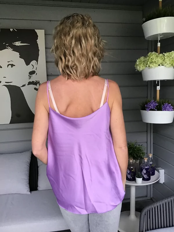 Topje doorhang kraag lila