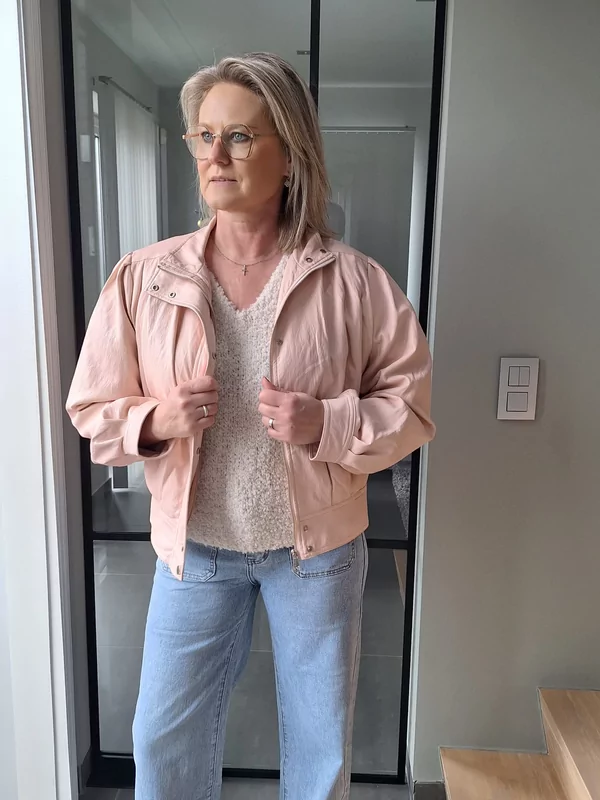 Leder look jas in roze