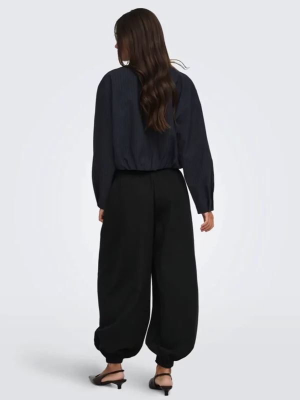 Jdy bomber jasje model Megan