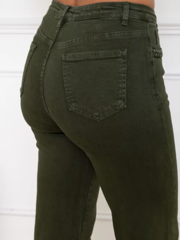 Flaired jeans in kaki