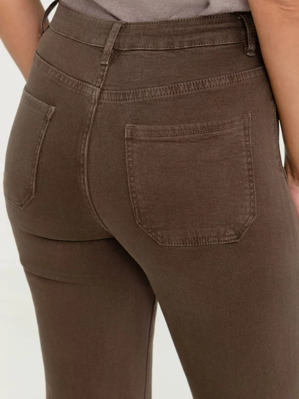 Jeans rechte pijp in moka bruin