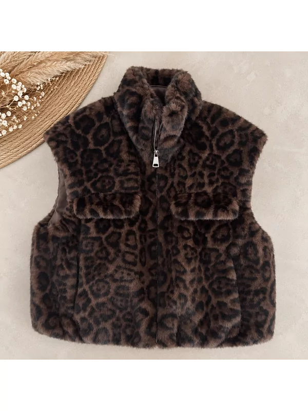 Body in leopard print