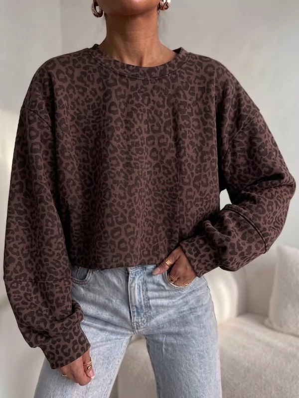 Sweater los model in leopard print druin design