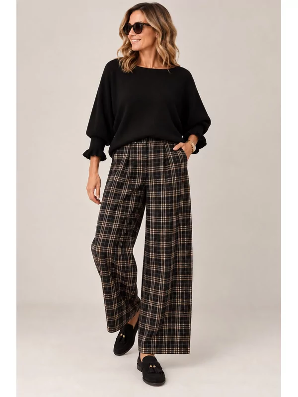 Pull met speciale mouw in zwart