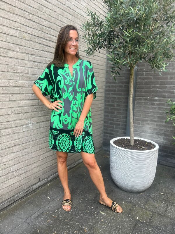 Kleedje in groene print