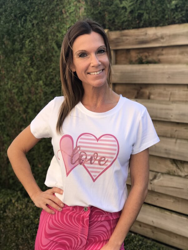 T-shirt love met roze print