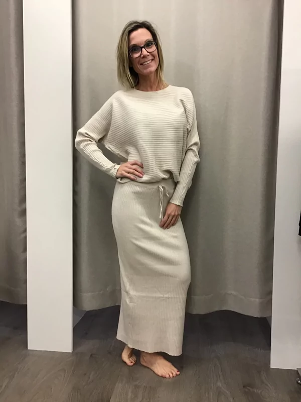 Rok met blouse beige 