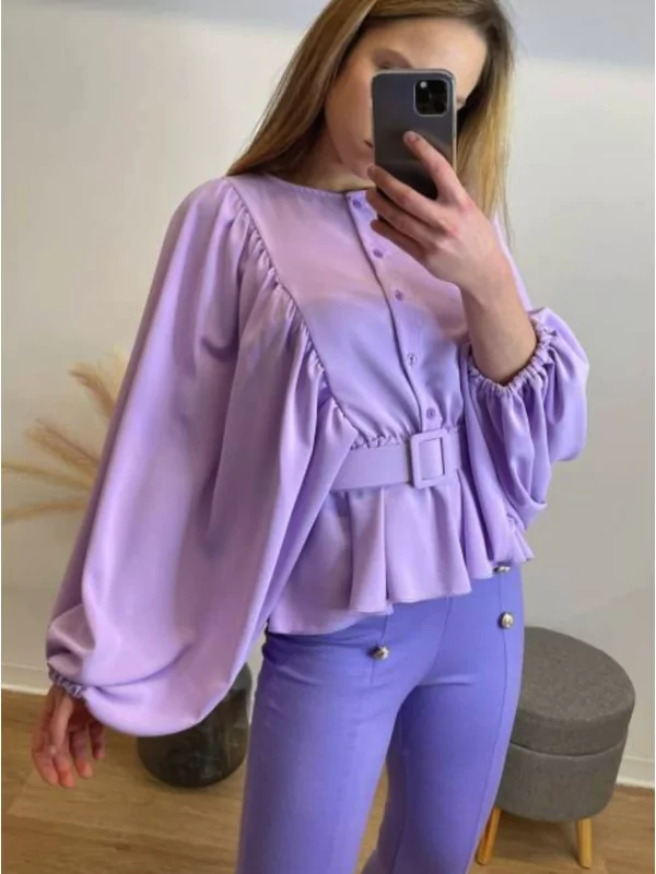 Blouse in lila