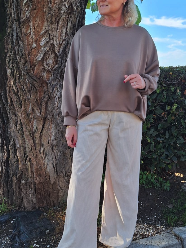 Sweater in taupe