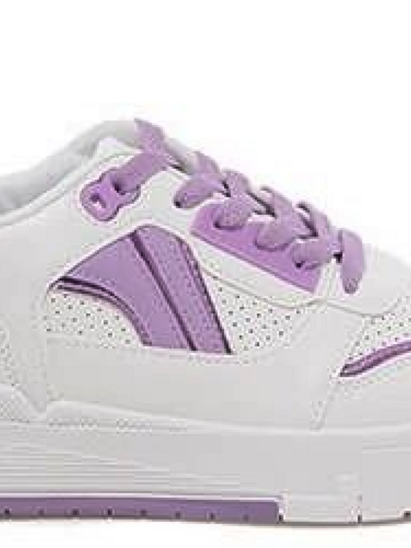 Sneaker in lila