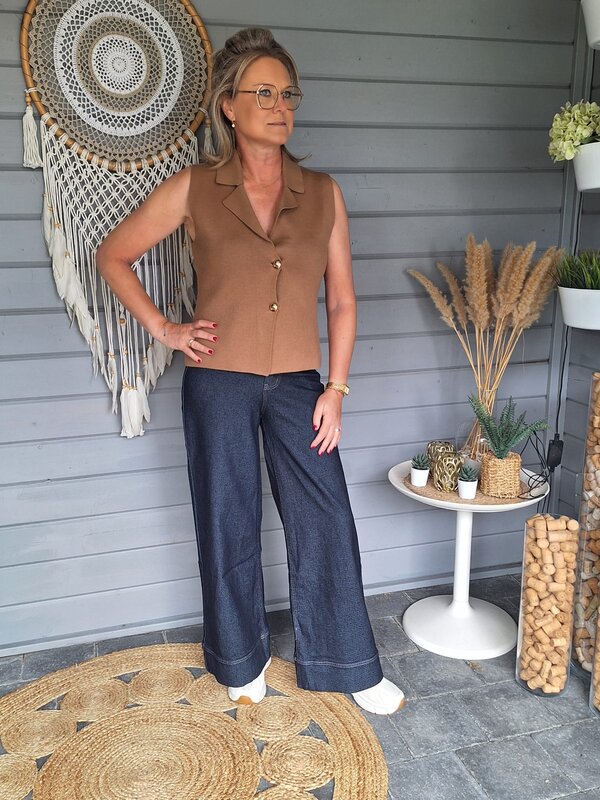 Camel vestje met knopen