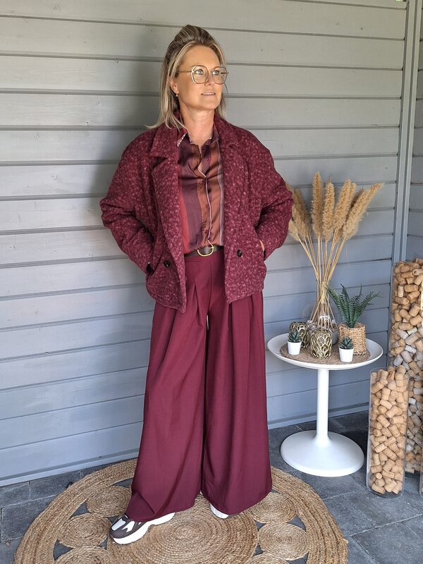 Jas in burgundy