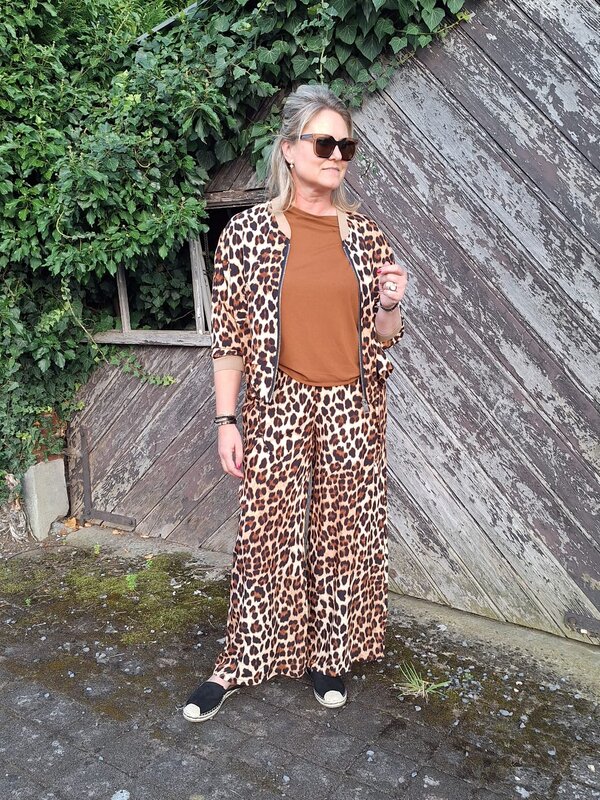 Broek in bruine leopard print