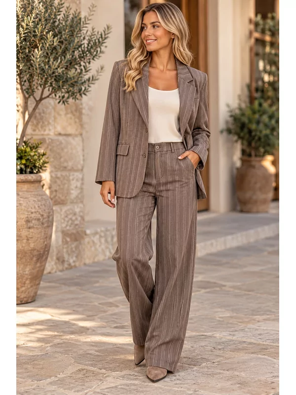 Broek in bruin gestreept