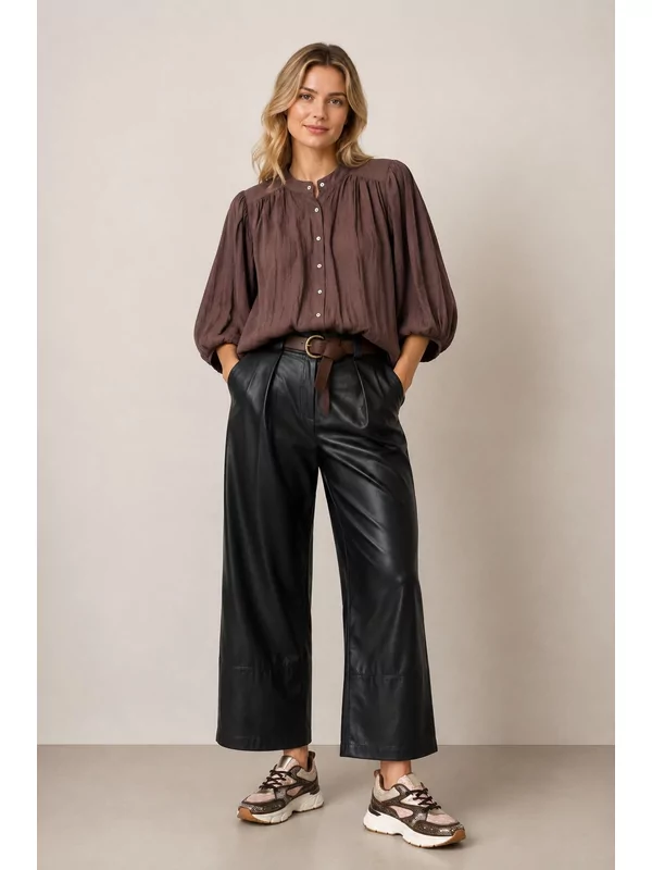 Losse lederlook broek in zwart