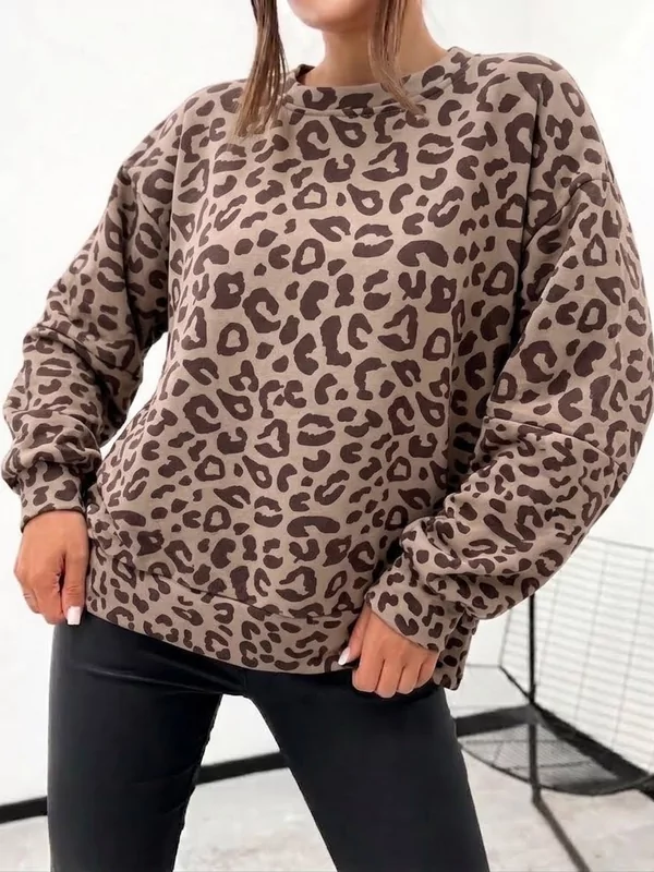 Sweater printed in taupe leopard print