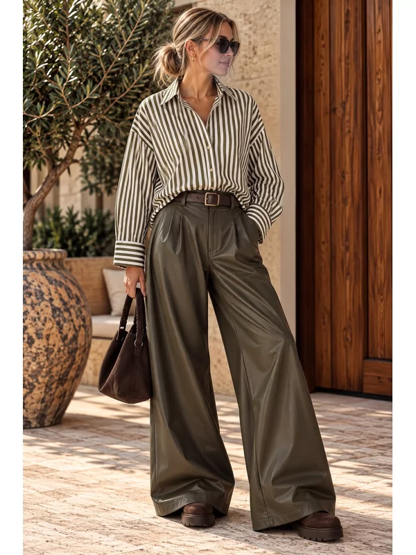 Leder look broek in kaki