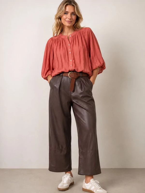 Losse lederlook broek chocolade bruin