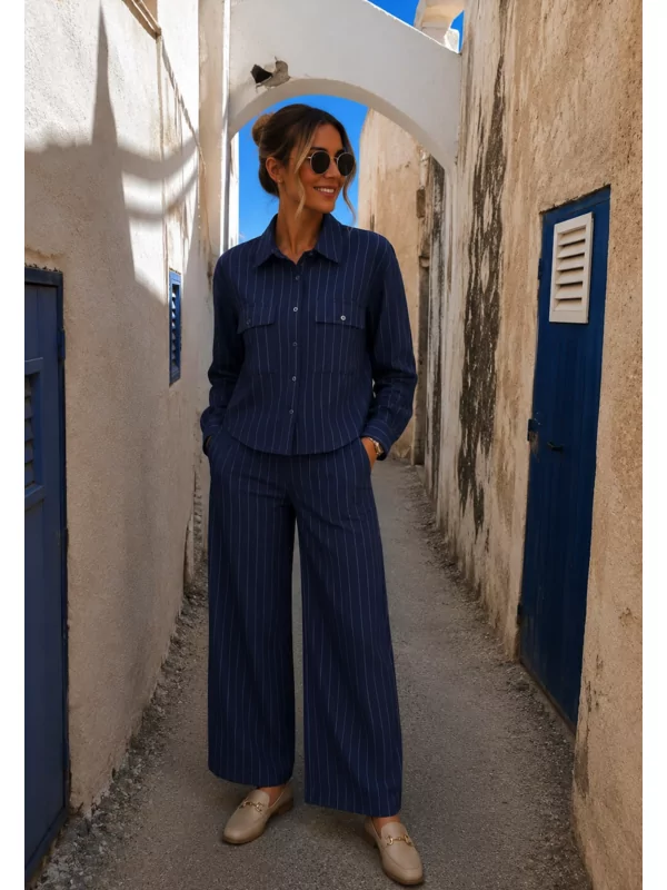 Broek met blauw wit streepje