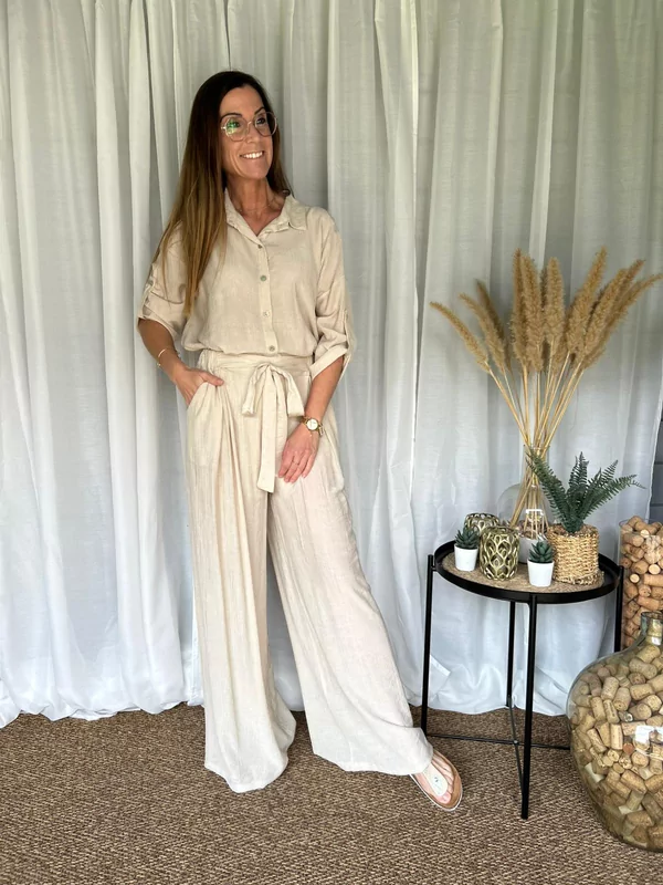 Hemdje in beige met binder