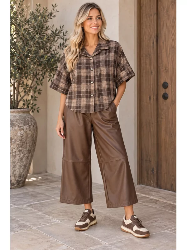 Leder look broek in bruin met gratis riem