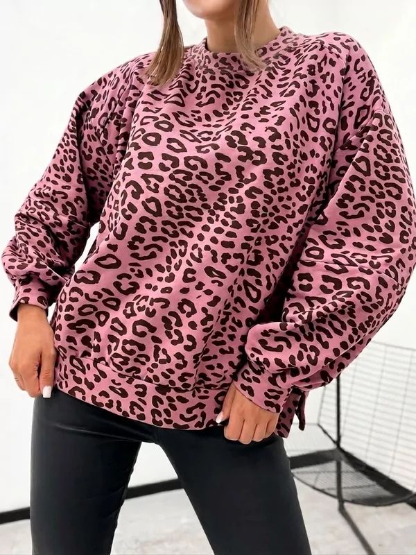 Sweater printed in roze leopard print