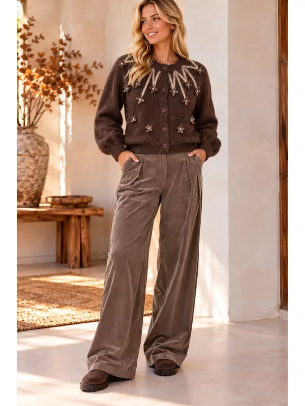 Pull / cardigan in bruin