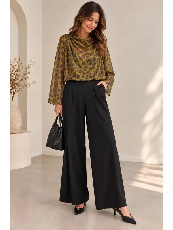 Losse broek met riem in zwart