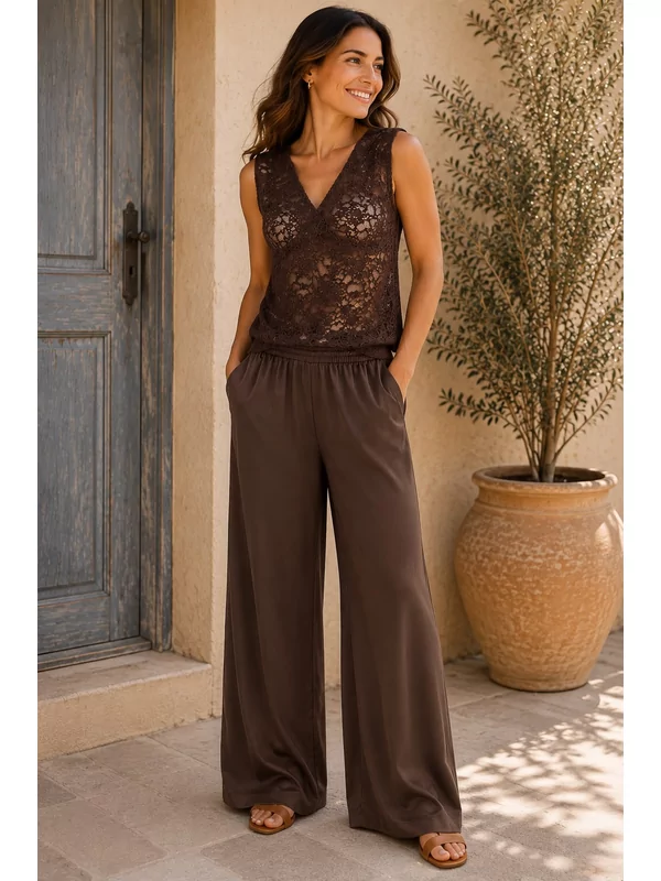 Set top in kant met broek in bruin