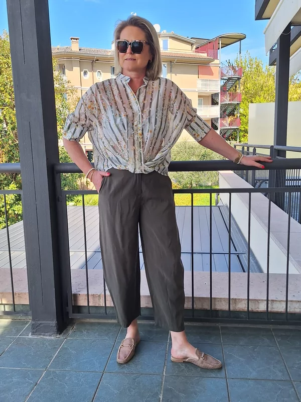 Hemdje in kaki streepje